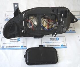 FIAT PALIO- 05/13; FAR LAMBASI SAĞ ELEKTRİKLİ/MOTORLU (İÇ AYNASI SİYAH) (AYFAR) 51773143