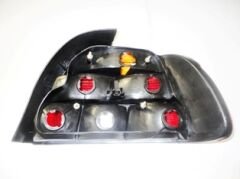 BMW 5 SERI- E39- 96/00; STOP LAMBASI SOL KIRMIZI/SARI (DUYSUZ) (FAMELLA) 63218363557