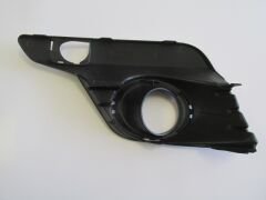 RENAULT SYMBOL- 17/21; SİS LAMBA KAPAĞI SAĞ (SİS DELİKLİ) 261A23101R