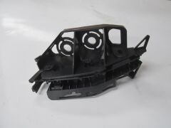 PEUGEOT 308- 11/13; ÖN TAMPON BRAKETİ SOL (PLASTİK) (LM) 7119.LR