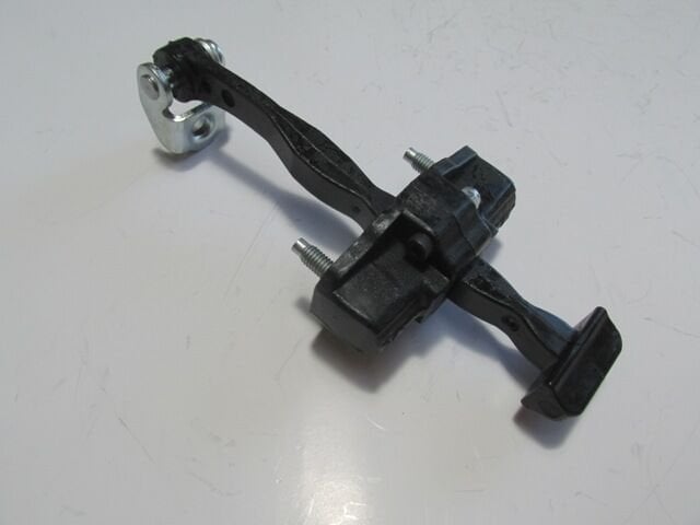 FORD FOCUS- SD/HB- 15/18; ÖN KAPI DURDURUCUSU SAĞ/SOL AYNI (ADET) (KAPI GERGİSİ) BM51A23500AA