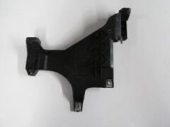 AUDI A4- 13/15; FAR ALT BAĞLANTI BRAKETİ SAĞ (FAR ALT TAŞIYICI) PLASTİK (TW) 8T0941454D