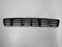 AUDI A4- 95/99; ÖN TAMPON PANJURU ORTA SİYAH (TYG) 8D080768301C