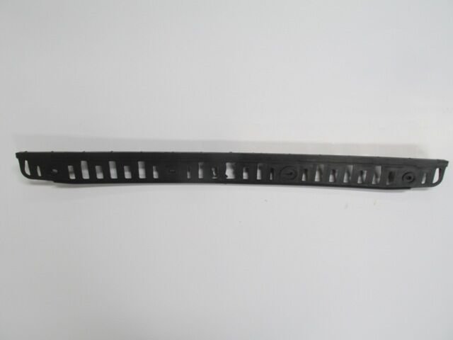 VOLKSWAGEN JETTA- 5- 06/10; ARKA TAMPON BRAKETİ ORTA SİYAH (TW) 1K5807863B