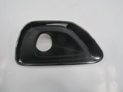 JEEP CHEROKEE- GRAND- 13/16; SİS LAMBA KAPAĞI SOL SİS DELİKLİ (NİKELAJ ÇERÇEVELİ) (TW) 68143079AB