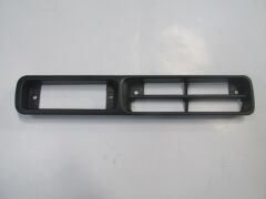 NISSAN PICK UP- D21- 89/97; ÖN TAMPON PANJURU SOL (CASP) 62257-55G00