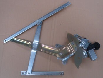 SUZUKI SWIFT- 05/11; ÖN CAM KRİKOSU SAĞ ELEKTRİKLİ/MOTORLU (6 PİNLİ) (TW) 83401-63J10