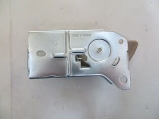 KIA SORENTO- 02/09; ÖN KAPI İÇ AÇMA KOLU SAĞ BEJ RENGİ (HUSHAN) 82620-3E000FC