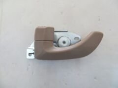 KIA SORENTO- 02/09; ARKA KAPI İÇ AÇMA KOLU SOL BEJ RENGİ (HUSHAN) 83610-3E000FC