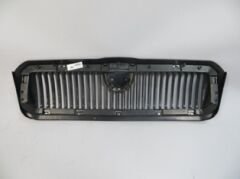 SKODA OCTAVIA- 96/00; ÖN PANJUR SİYAH (NİKELAJ ÇERÇEVELİ) (TYG) 1U085365301C