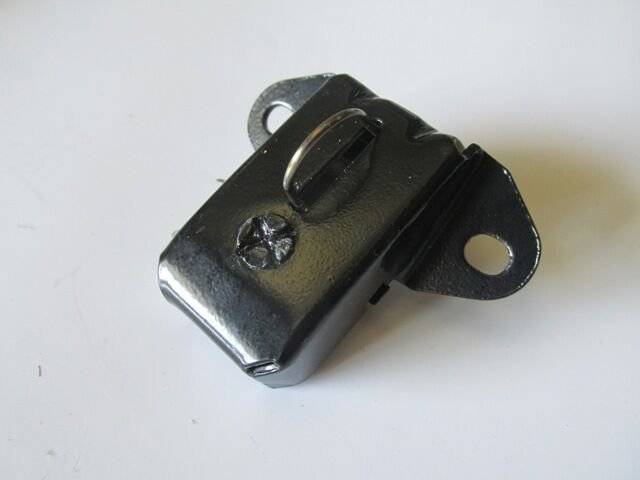 RENAULT R11- FLASH- 86/95; BAGAJ KAPAK KİLİDİ 7700666804