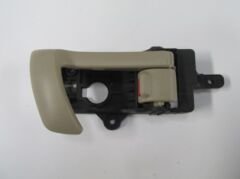 HYUNDAI SANTA FE- 06/10; ÖN KAPI İÇ AÇMA KOLU SAĞ BEJ (HUSHAN) 82620-2B000-J9