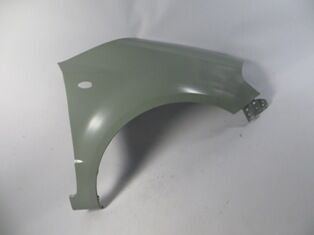 SUZUKI SX4- 07/13; ÖN ÇAMURLUK DELİKLİ SAĞ DODİK DELİKSİZ (GRİ BOYALI) (SIMYI) 57611-80J20