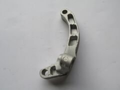 RENAULT CLIO- 4- HB- 13/16; MOTOR TAKOZU BAĞLANTI KULAĞI 1.2CC OTOMATİK (ALÜMİNYUM) 112539045R