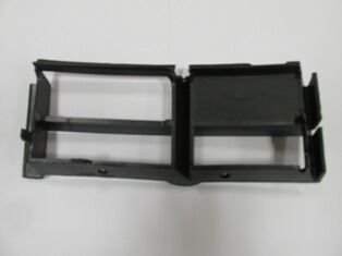 BMW 5 SERI- E39- 96/00; ÖN TAMPON PANJURU SAĞ SİYAH (TW) 51118235642