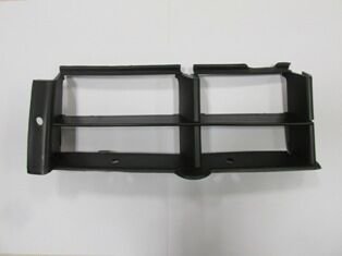 BMW 5 SERI- E39- 96/00; ÖN TAMPON PANJURU SOL SİYAH (TW) 51118235673