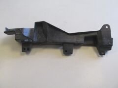 RENAULT KANGOO- 4- 14/21; ÖN ÇAMURLUK BAĞLANTI SUPORTU SOL 631232841R