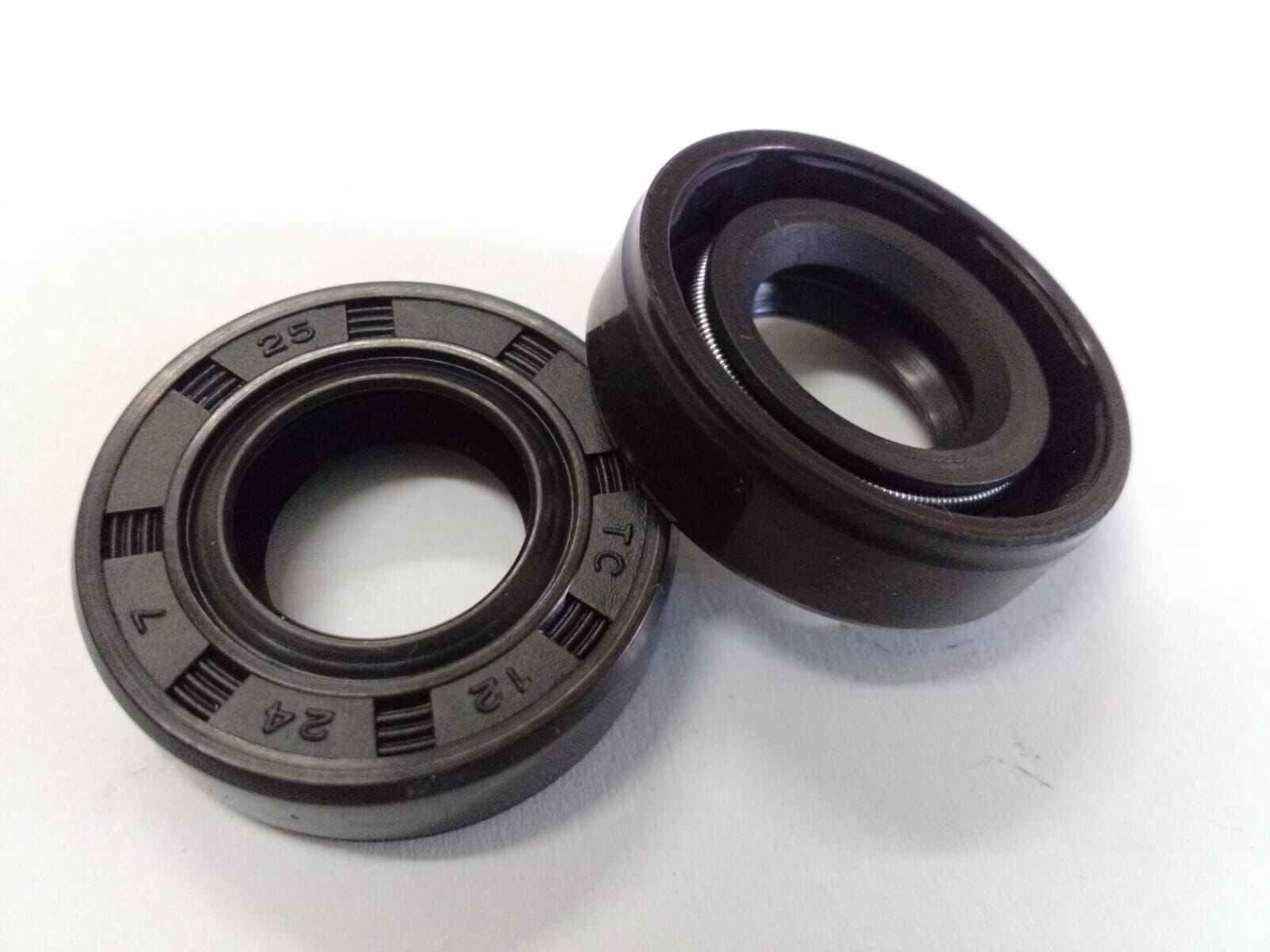 40705 SKT 12X24X7 YAĞ KEÇESİ