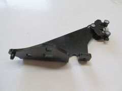 RENAULT KANGOO- 3- 08/13; SÜRGÜLÜ KAPI ALT RAY BAĞLANTISI SAĞ 8200497645
