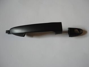 KIA CERATO- 04/05; ÖN KAPI DIŞ AÇMA KOLU SAĞ SİYAH ANAHTAR DELİKLİ (HUSHAN) 82660-2F000