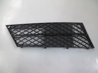 BMW 5 SERI- E60- 07/10; ÖN TAMPON PANJURU SAĞ SİYAH (TW) 51117178098