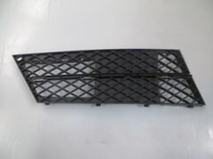 BMW 5 SERI- E60- 07/10; ÖN TAMPON PANJURU SAĞ SİYAH (TW) 51117178098