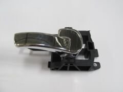 NISSAN QASHQAI- J10- 07/13; ARKA KAPI İÇ AÇMA KOLU SAĞ SİYAH (ELCEĞİ NİKELAJLI) 80670JD00E