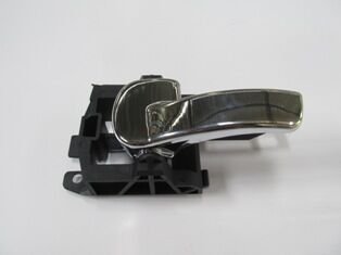 NISSAN QASHQAI- J10- 07/13; ARKA KAPI İÇ AÇMA KOLU SOL SİYAH (ELCEĞİ NİKELAJLI) 80671JD00E