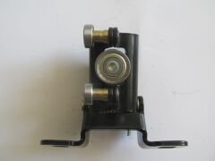 FORD TRANSIT- V184- 02/06; SÜRGÜLÜ KAPI ORTA RAY BAĞLANTISI SAĞ RULMANLI YC15 V268B40 AL