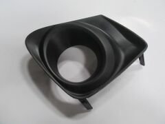 TOYOTA COROLLA- E150- 10/13; SİS LAMBA KAPAĞI SOL SİS DELİKLİ (CASP) 81482-12130