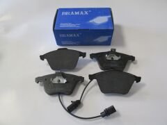 AUDI A4- 05/08; ÖN FREN BALATASI 2,0TFSI/2,7TDI(2KABLOLUDİSK)(155.2x72.7x19.3/15;6.4x73x19.3(BRAMAX) 8E0698151C