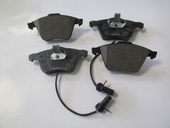 AUDI A4- 05/08; ÖN FREN BALATASI 2,0TFSI/2,7TDI(2KABLOLUDİSK)(155.2x72.7x19.3/15;6.4x73x19.3(BRAMAX) 8E0698151C