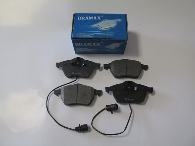 AUDI A4- 95/99; ÖN FREN BALATASI 1,8/1,9TDI/2,4/2,5TDI/2,6 (2KABLOLU)(DİSK)(156,4X73,8X19,5)(BRAMAX) 4A0698151A