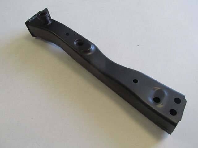 NISSAN QASHQAI- J11- 14/21; ŞASİ UÇ DEMİRİ KOLU SAĞ (BEŞİK)(MOTOR BEŞİĞİNE TAKILAN) 54410-4EA0