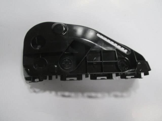 TOYOTA HILUX- PICK UP- 15/19; ÖN TAMPON BRAKETİ SAĞ PLASTİK (TW) 52115-0K180