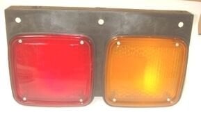 MITSUBISHI CANTER- FE111- 86/90; STOP LAMBASI SAĞ (SARI/KIRMIZI) (FAMELLA) -