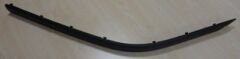 BMW 5 SERI- E39- 96/00; ÖN TAMPON BANDI SOL SİYAH SENSÖR DELİKSİZ (NİKELAJ TAKILMAYAN TİP) (TYG) 51118226561