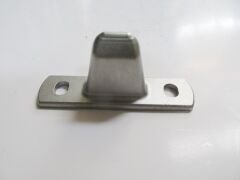 FIAT DOBLO- 06/10; SÜRGÜLÜ KAPI KİLİT KARŞILIĞI ÜST SAĞ/SOL AYNI (ADET) 51715259