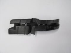 AUDI Q5- 10/12; ÖN TAMPON ALT BAĞLANTI BRAKETİ SAĞ (PLASTİK) (TW) 8R0807277