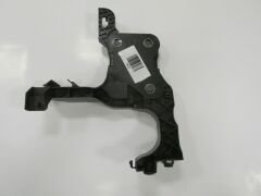 RENAULT SCENIC- 2- 03/09; ÖN PANEL YAN PARÇA SAĞ PLASTİK 8200137496