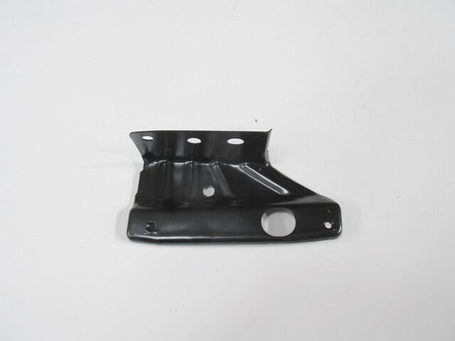 NISSAN QASHQAI- J10- 07/09; ÖN ÇAMURLUK İÇ BAĞLANTI BRAKETİ SOL (TW) F3181-JD0M0