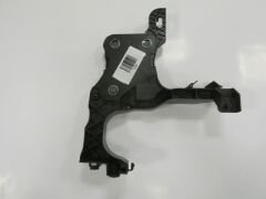 RENAULT SCENIC- 2- 03/09; ÖN PANEL YAN PARÇA SOL PLASTİK 8200137495