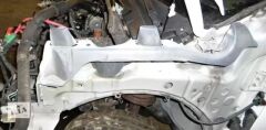 RENAULT KANGOO- 3- 08/13; ÖN ÇAMURLUK BAĞLANTI SUPORTU SOL (POLYESTER) 631235857R