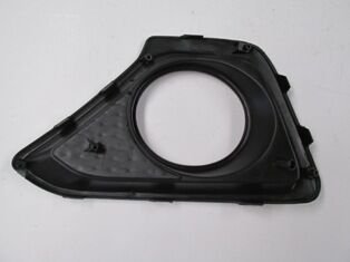 HYUNDAI I10- 13/16; SİS LAMBA KAPAĞI SAĞ (BFN) 8628-B4010