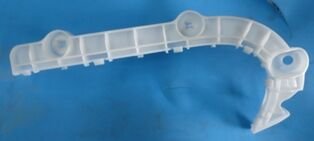 MITSUBISHI OUTLANDER- 08/09; ÖN TAMPON BAĞLANTI BRAKETİ SOL (PLASTİK) (TW) 6400A587