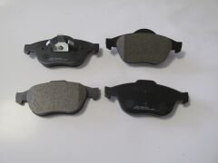 RENAULT LAGUNA- 02/05; ÖN FREN BALATASI (KABLOSUZ)(DİSK) (155,3X71X17/156,3X68,7X17) (BRAMAX) 7701207615
