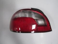 HYUNDAI ACCENT- 98/00; STOP LAMBASI SOL KIRMIZI/BEYAZ (MARS) 92401-22310