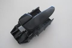 HYUNDAI ELANTRA- 02/03; ÖN KAPI İÇ AÇMA KOLU SOL SİYAH 82610-2D000-CA