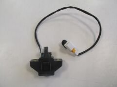 RENAULT CLIO- 2- SD- 98/01; BAGAJ KAPAĞI KİLİDİ (KABLOLU) 8200078950