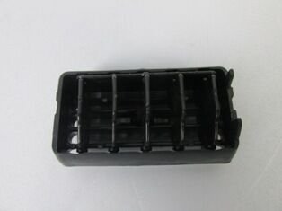TOYOTA COROLLA- AE101- 93/98; ÖN GÖĞÜS KÖŞE ÜFLEME PETEĞİ (DİFİZÖR)(SAĞ/SOL AYNI) (ADET) (EURO BODY) 55061-12180